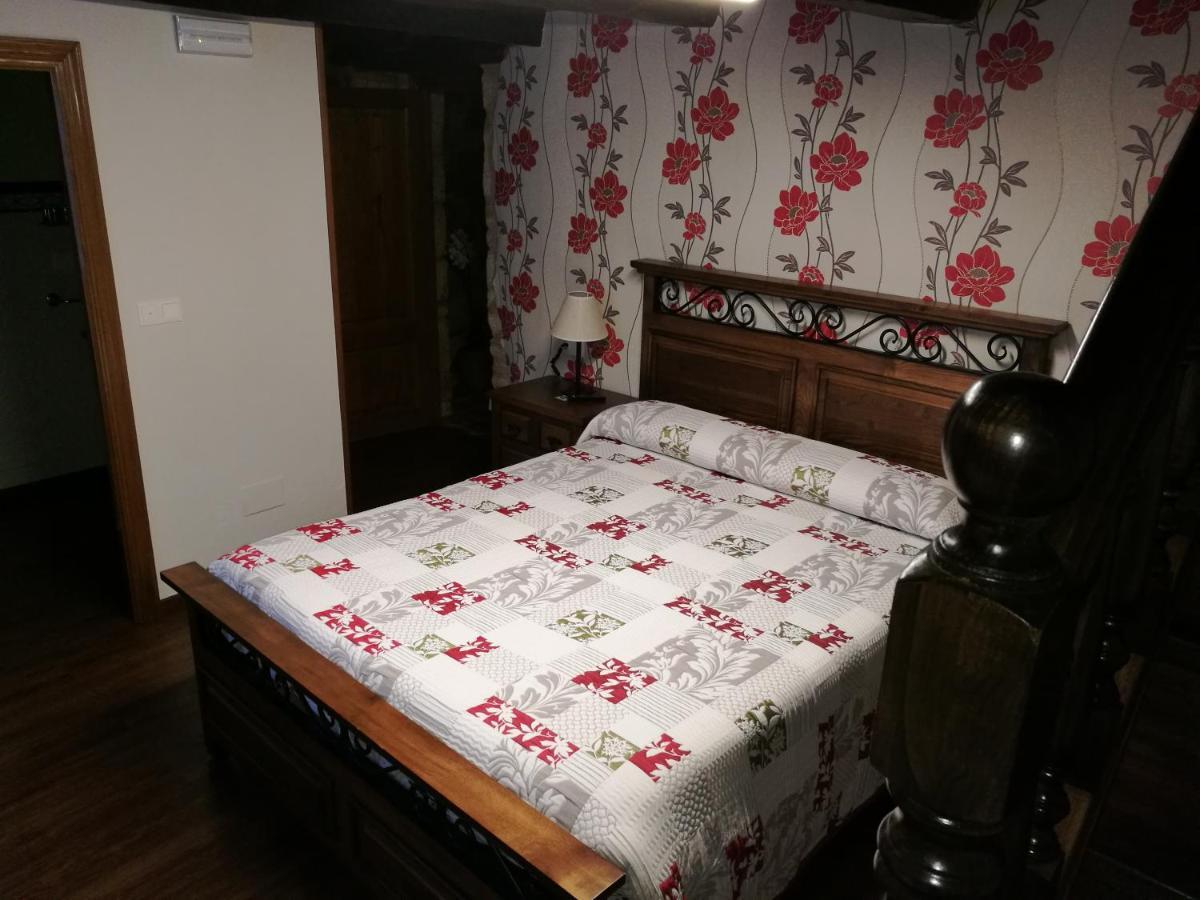 Casa De Los Somoza Melide Eksteriør bilde